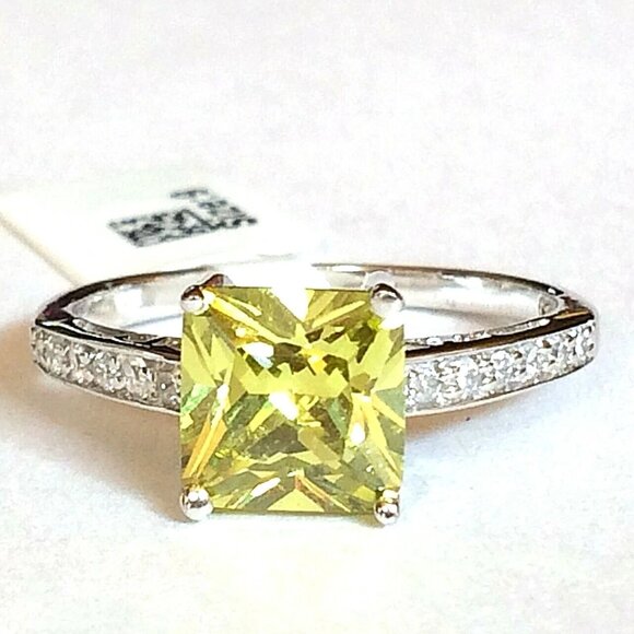 Sterling Silver Green Cubic Zirconia Ring Size 9 10 Princess Simulated Peridot - Picture 2 of 12